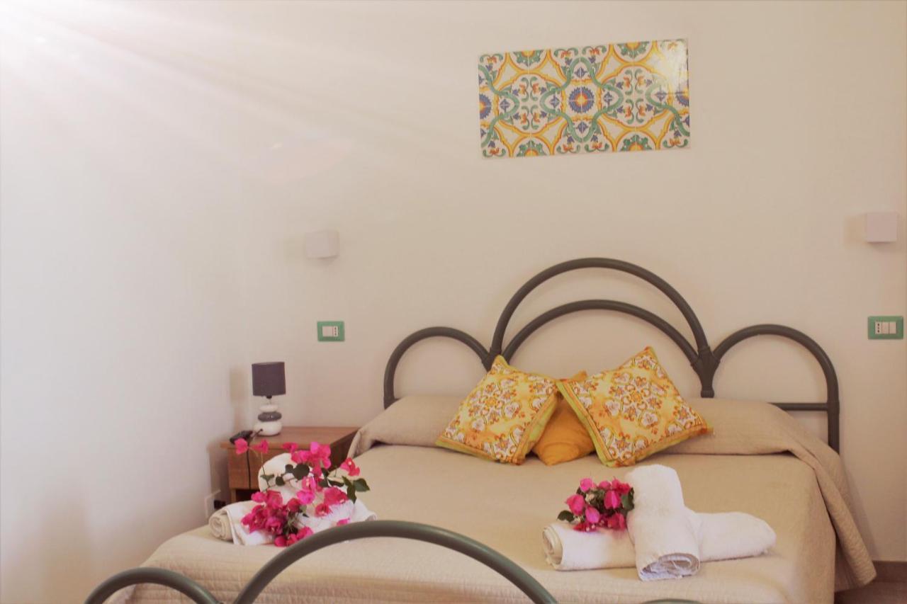 Casa Papiro Bed and Breakfast Λίπαρι Εξωτερικό φωτογραφία