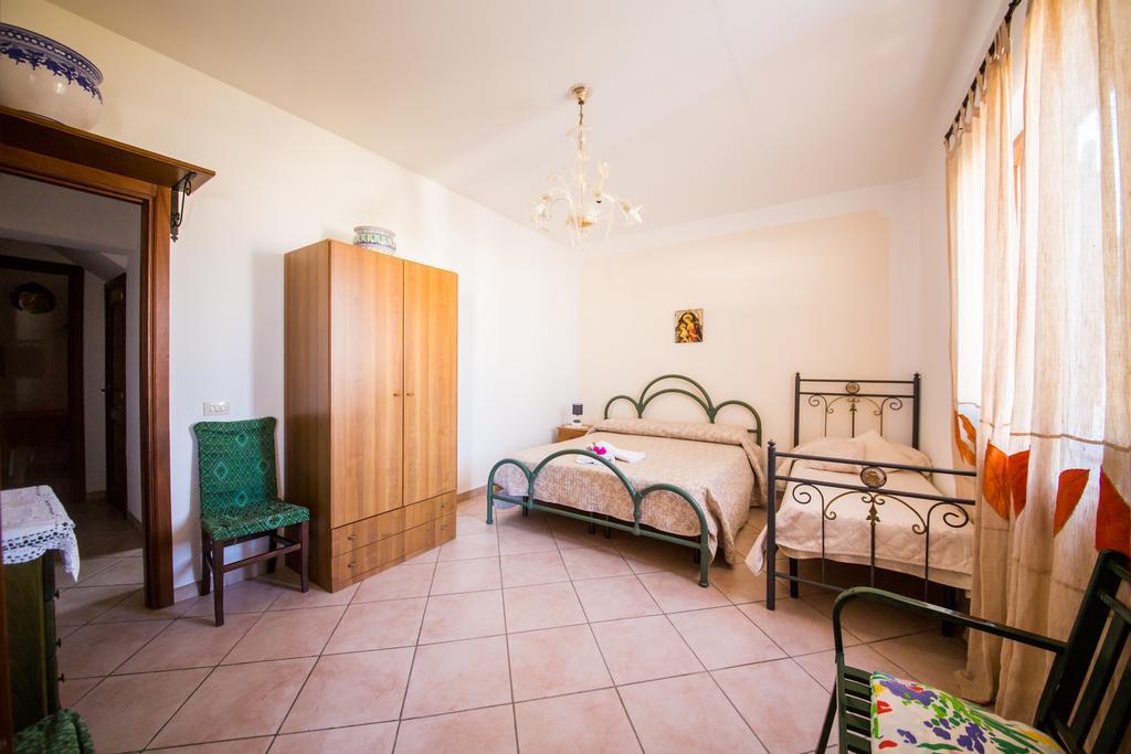 Casa Papiro Bed and Breakfast Λίπαρι Εξωτερικό φωτογραφία