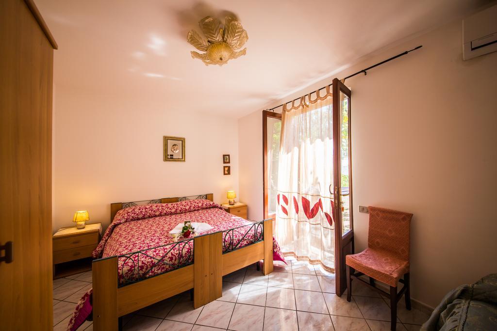 Casa Papiro Bed and Breakfast Λίπαρι Εξωτερικό φωτογραφία